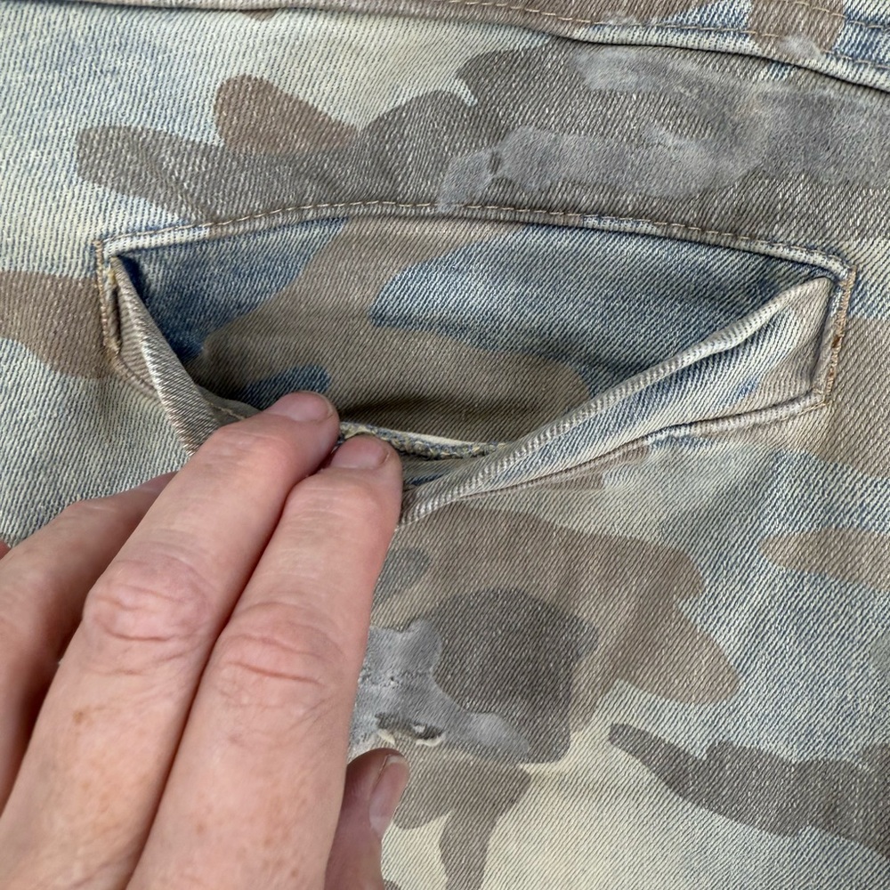 Grindhouse denim streetwear camo crop top and short set M NWT - Picture 6 of 17